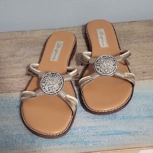 Brighton Sz7 Women's Tan Sandals Silver tone bird, scrollwork, floral emblem